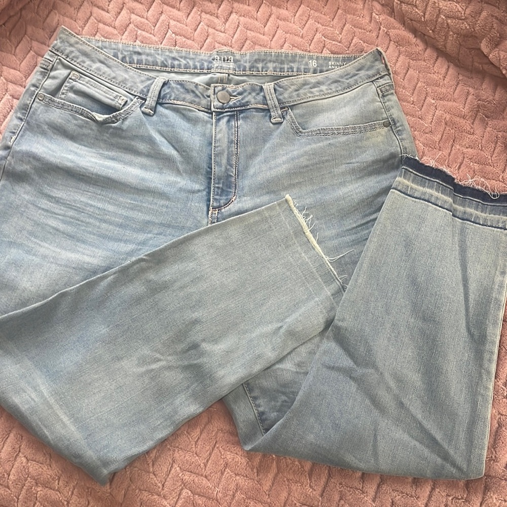 Ana jeans